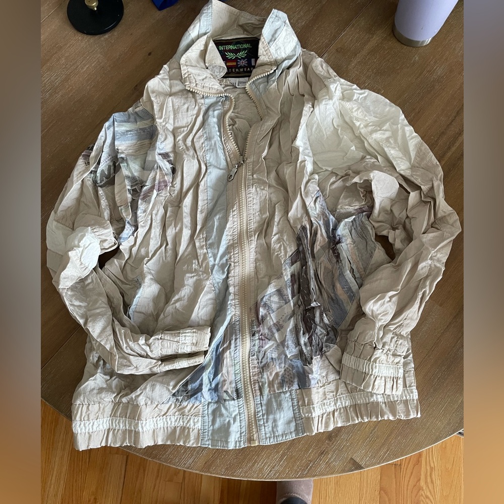 Vintage windbreaker 26 International Cream Outerwear